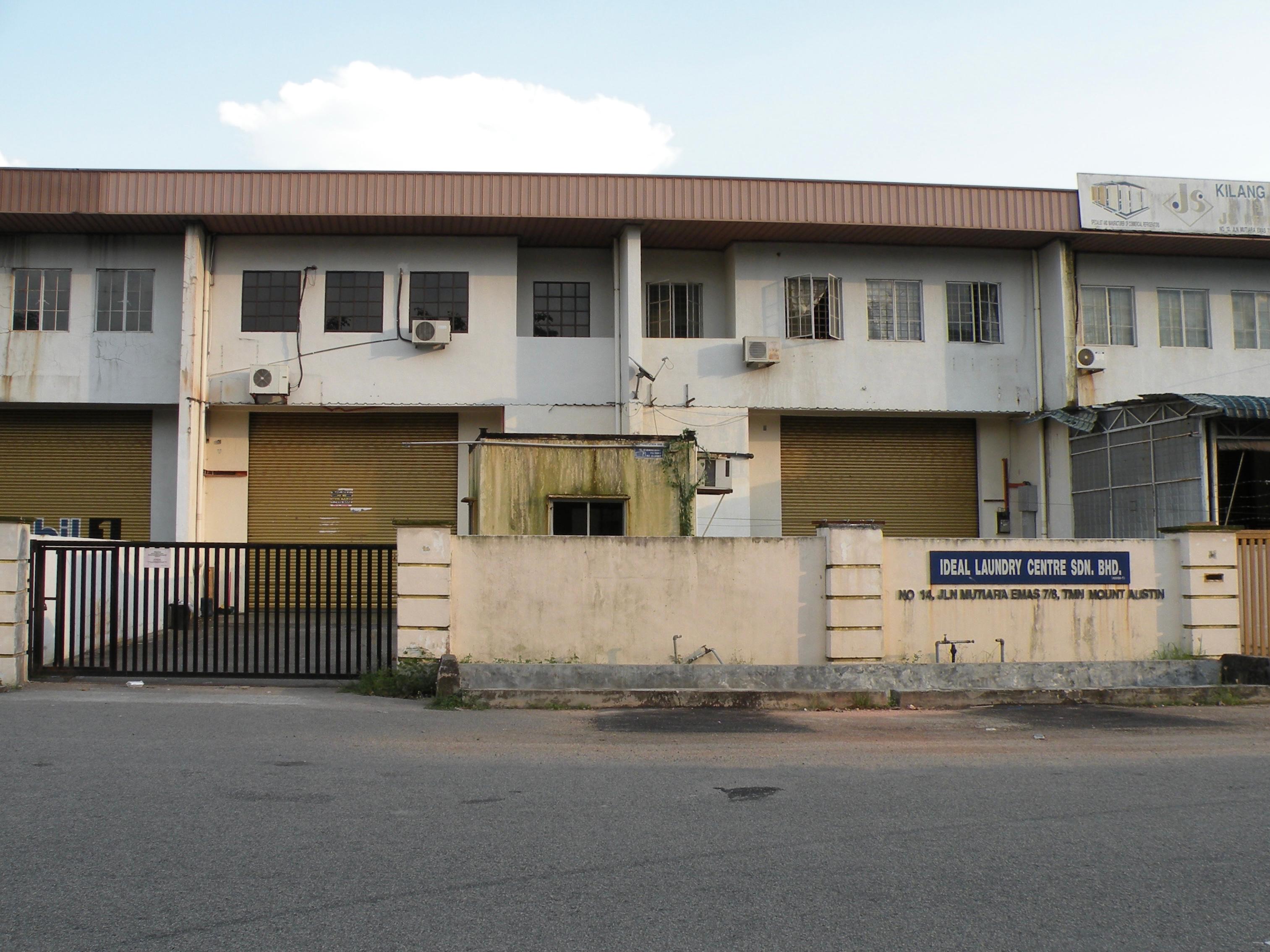Taman Mount Austin before